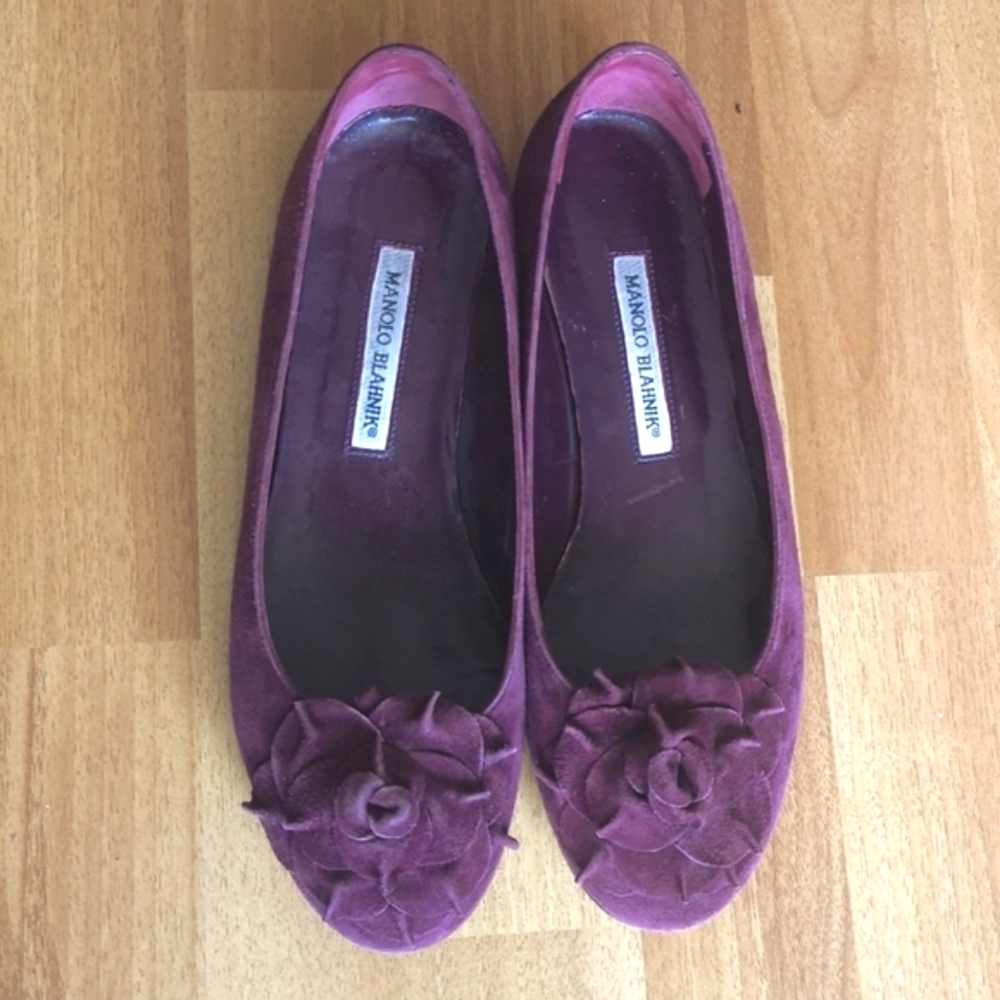 Manolo Blahnik Camelia Purple Suede Flats